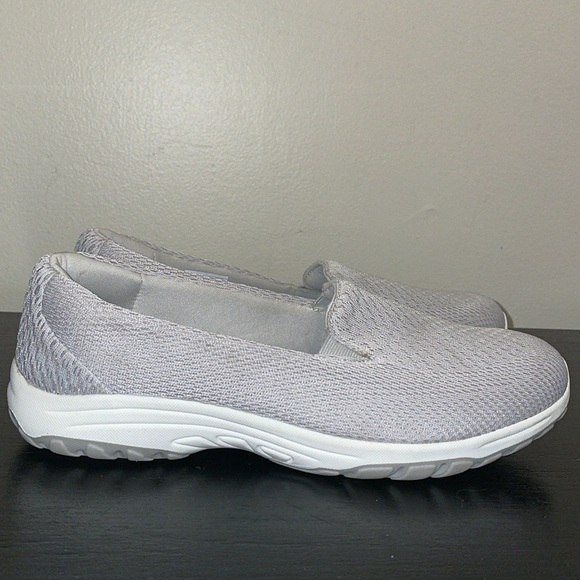 SKECHERS - WOMENS RELAXED FIT: REGGAE FEST - WILLOWS SLIP-ON SHOES.  SIZE. 9.5 - Picture 2 of 11